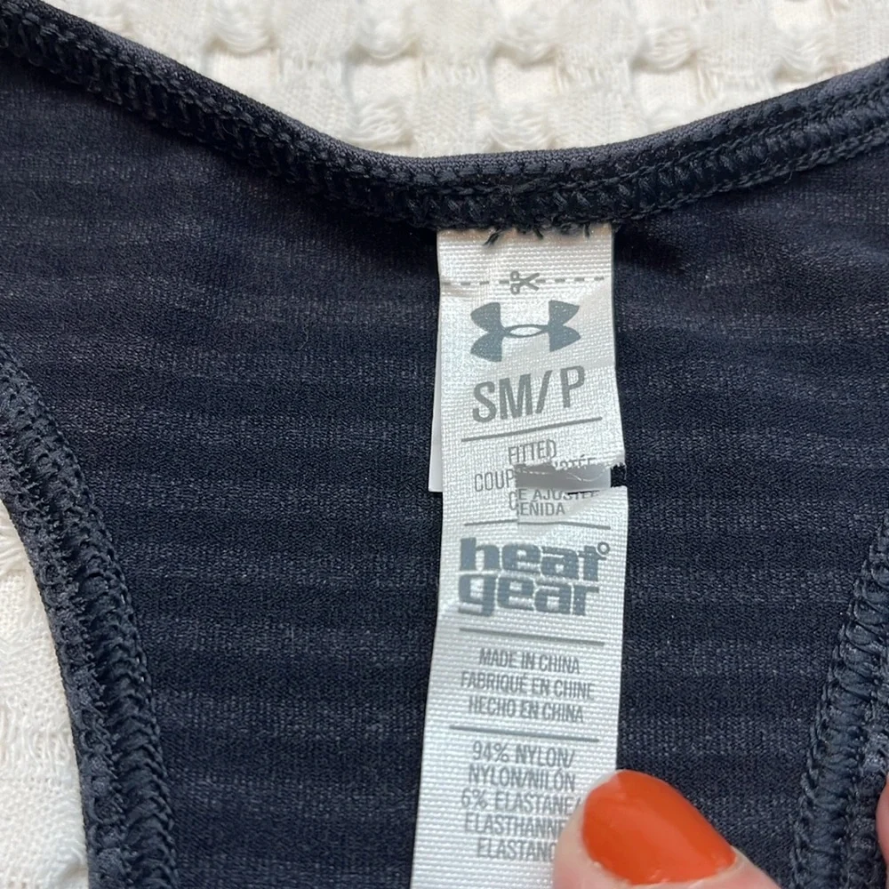 Under Armour Heat Gear Women’s New With Tags Size S - Picture 2 of 4